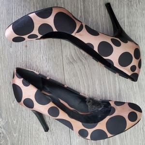 JS by Jessica Simpson Black and Tan Polka Dot Pumps, size 6.5